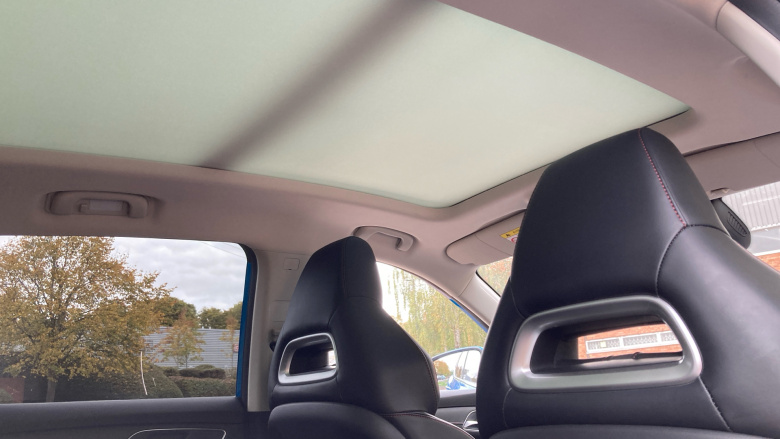 MG Hs 1.5 T-GDI Exclusive 5dr DCT Petrol Hatchback